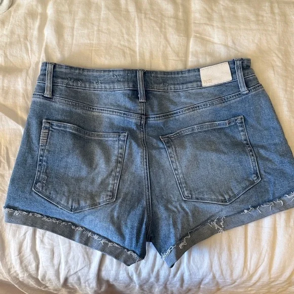 Paige Jimmy Jimmy Cuffed Denim Shorts – Size 30 EUC - Picture 8 of 8